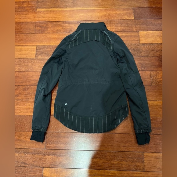 Lululemon Spring Forward Jacket Black Sz. 4 - Picture 6 of 8